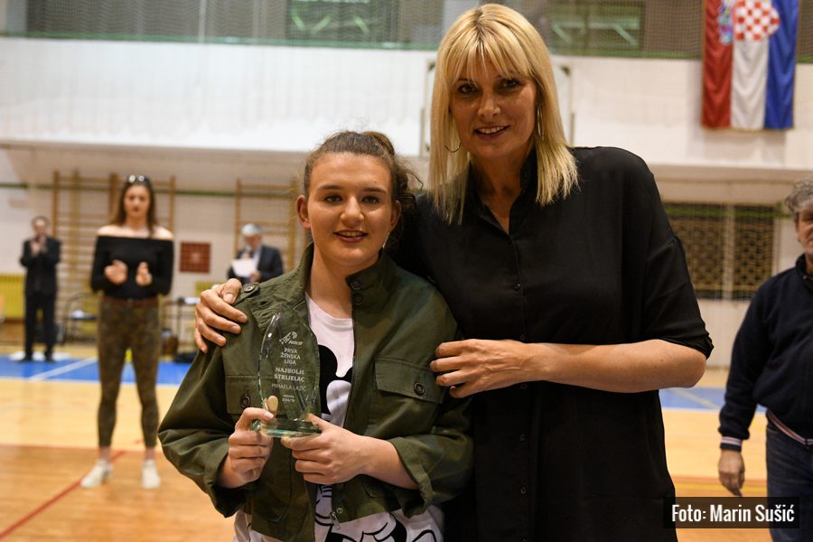 Prva ženska liga: Medveščak uvjerljivom igrom do 2:1 u završnici doigravanja