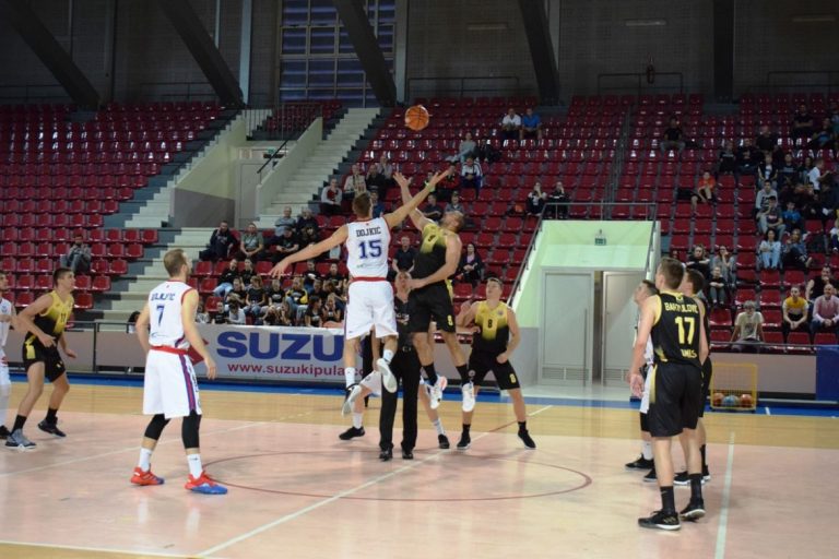 Prva muška liga (3. kolo): Pula bez problema s Omišem, Kaštela slavila kod Universitasa