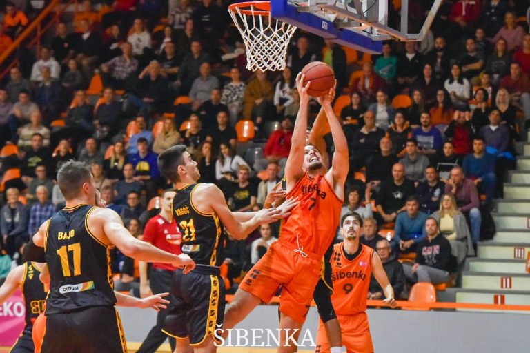HT Premijer liga (9. kolo): Dalmatinski derbi na Baldekinu pripao Splitu