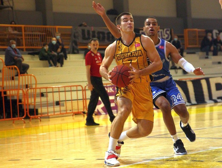 HT Premijer liga (9. kolo): Zadar očekivano upisao dva boda nakon utakmice s Furnirom