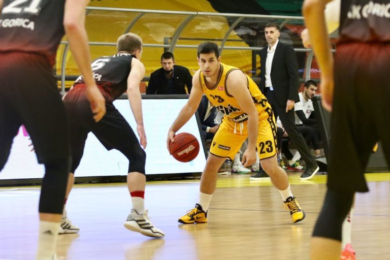 HT Premijer liga (12. kolo): Split s novim trenerom siguran protiv Gorice