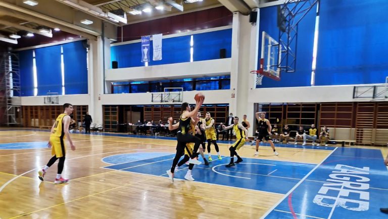 Prva muška liga (17. kolo): Omišani u završnici slomili otpor Zapruđa