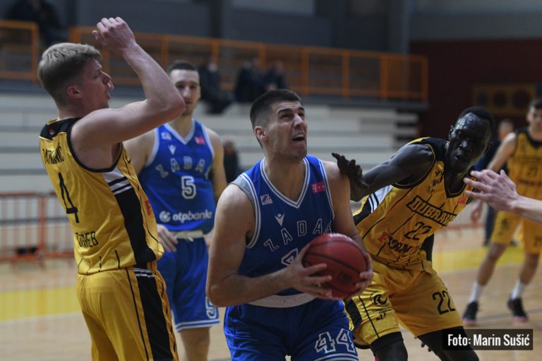 FOTO HT Premijer liga (23. kolo): Zadar pobijedio u Zagrebu, Furnir se držao pune tri četvrtine