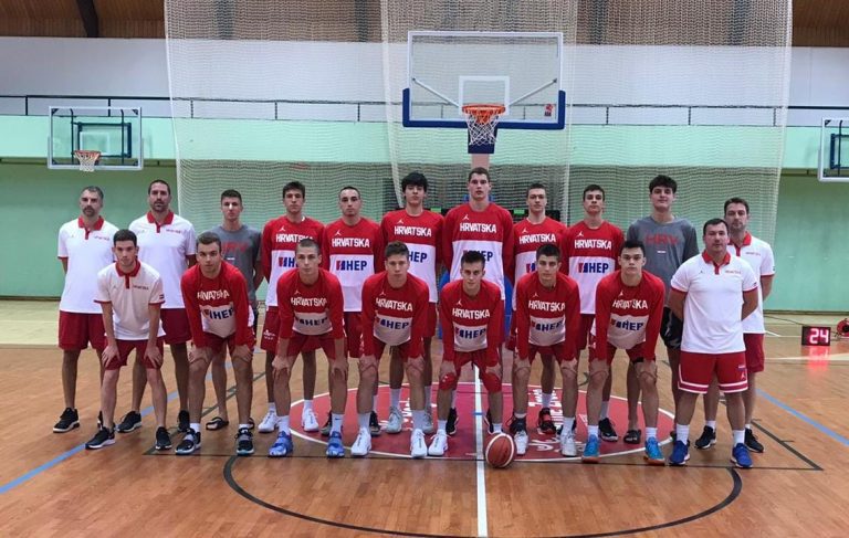 Juniori na Rogli nakon produžetka poraženi od Slovenije