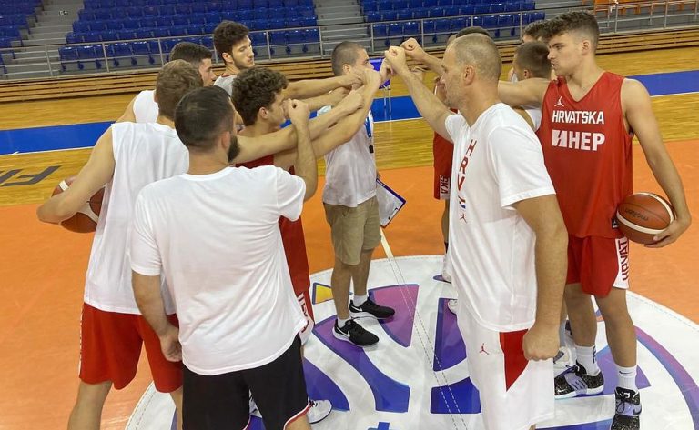 Muška mlada reprezentacija stigla u Brno, sutra prva utakmica
