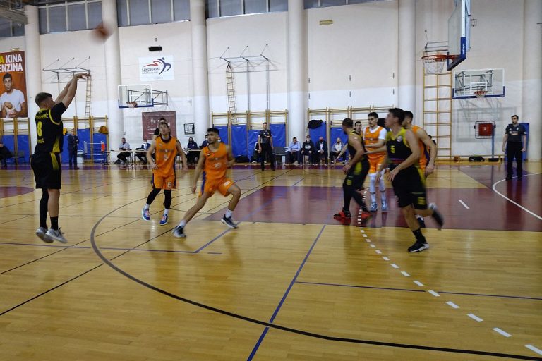 Prva muška liga (16. kolo): Tijesna pobjeda Omiša u gostima kod Samobora