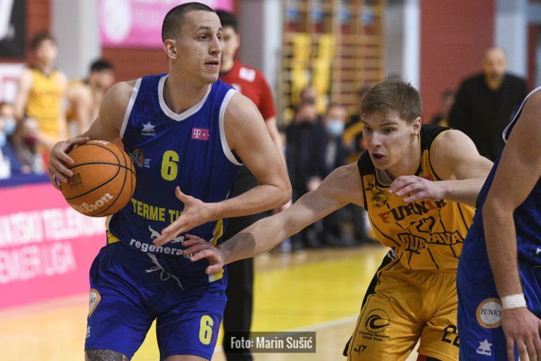 FOTO HT Premijer liga (22. kolo): Zabok nakon slavlja nad Furnirom i dalje u utrci za Ligu za prvaka