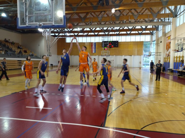 Prva muška liga (5. kolo LO): Ivanković tricom Samoboru donio pobjedu protiv Medveščaka