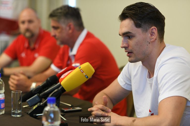 Konferencija za medije: Izbornik Mulaomerović stvara borbenu ekipu, Hezonja želi kreirati lijepu priču