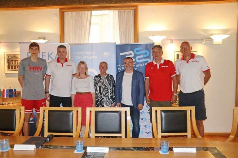 Utakmica Hrvatska-Finska najavljena pred riječkim medijima u Gradu Rijeci