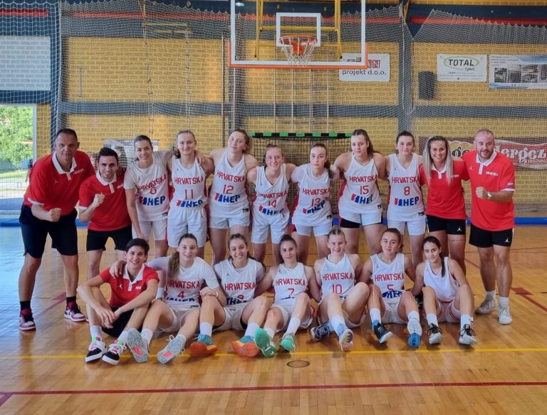 Juniorke nakon Bugarske nadigrale i Češku