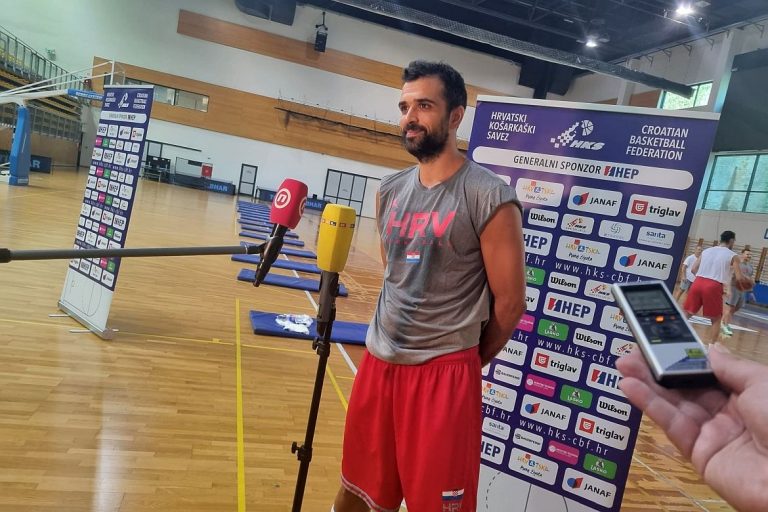 REPREZENTACIJA | Krunoslav Simon: “Prvi je cilj proći skupinu na Europskom prvenstvu”