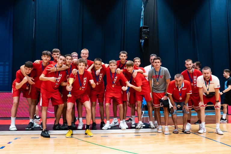 U14 reprezentacija treća na Slovenia Ballu