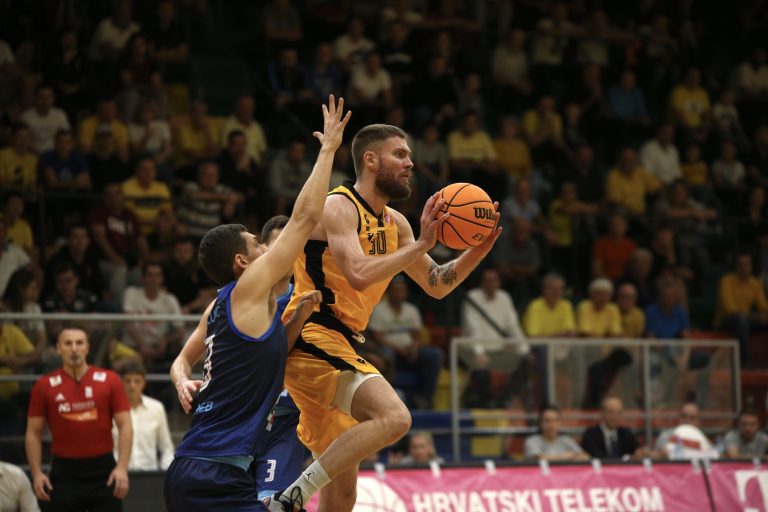 FOTO: Split na otvaranju HT Premijer lige slavio protiv aktualnog prvaka Cibone