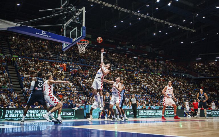 EuroBasket 2022: Hrvatska se vratila nakon -19, Grčka ipak uzela pobjedu