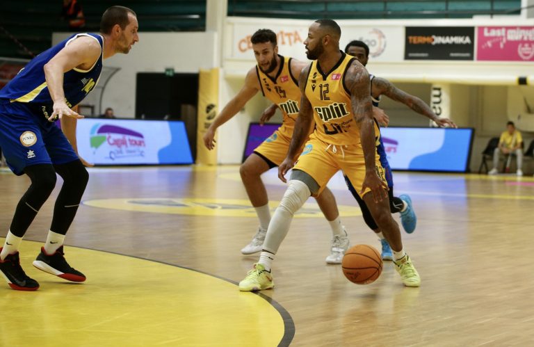 Deseto kolo HT Premijer lige otvara dalmatinski derbi, a udarni dan je nedjelja