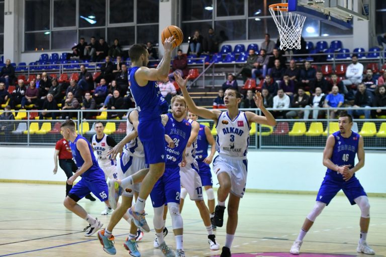 Kup Krešimir Ćosić: Zadar sigurnim korakom preko Alkara do završnice