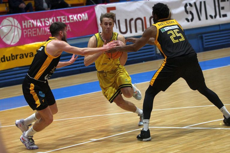 HT Premijer liga (14. kolo): Split tek u završnici slomio Furnir