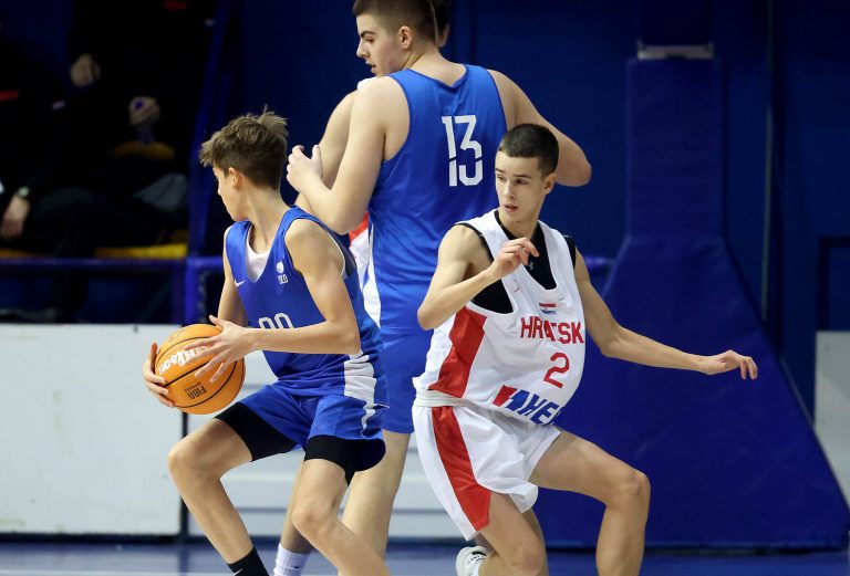 U15 reprezentacija: Raspoložena Slovenija slavila protiv Hrvatske