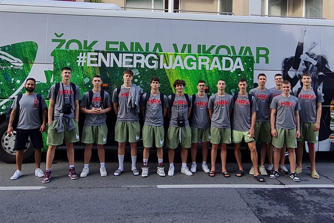 Muška juniorska reprezentacija otputovala na Europsko prvenstvo u Niš