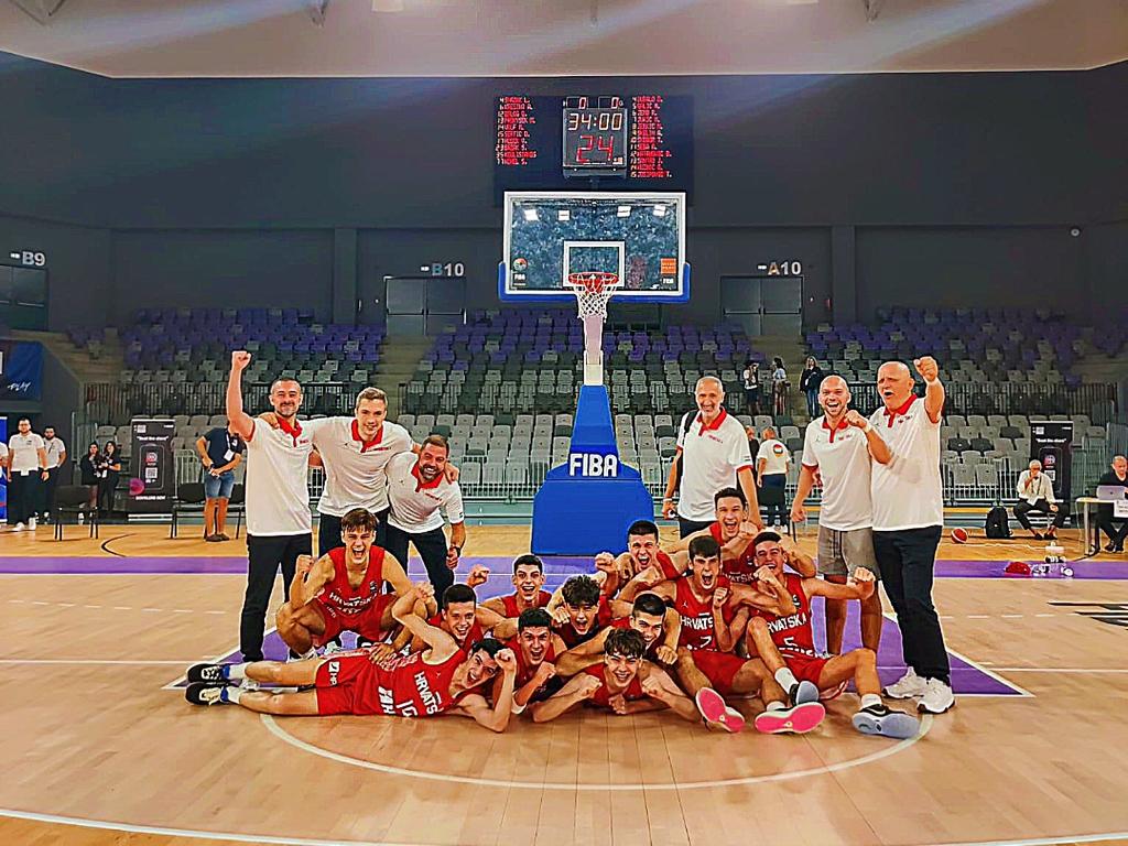 U16 (m) reprezentacija: Pobjedom protiv Češke osigurano prvo mjesto u skupini