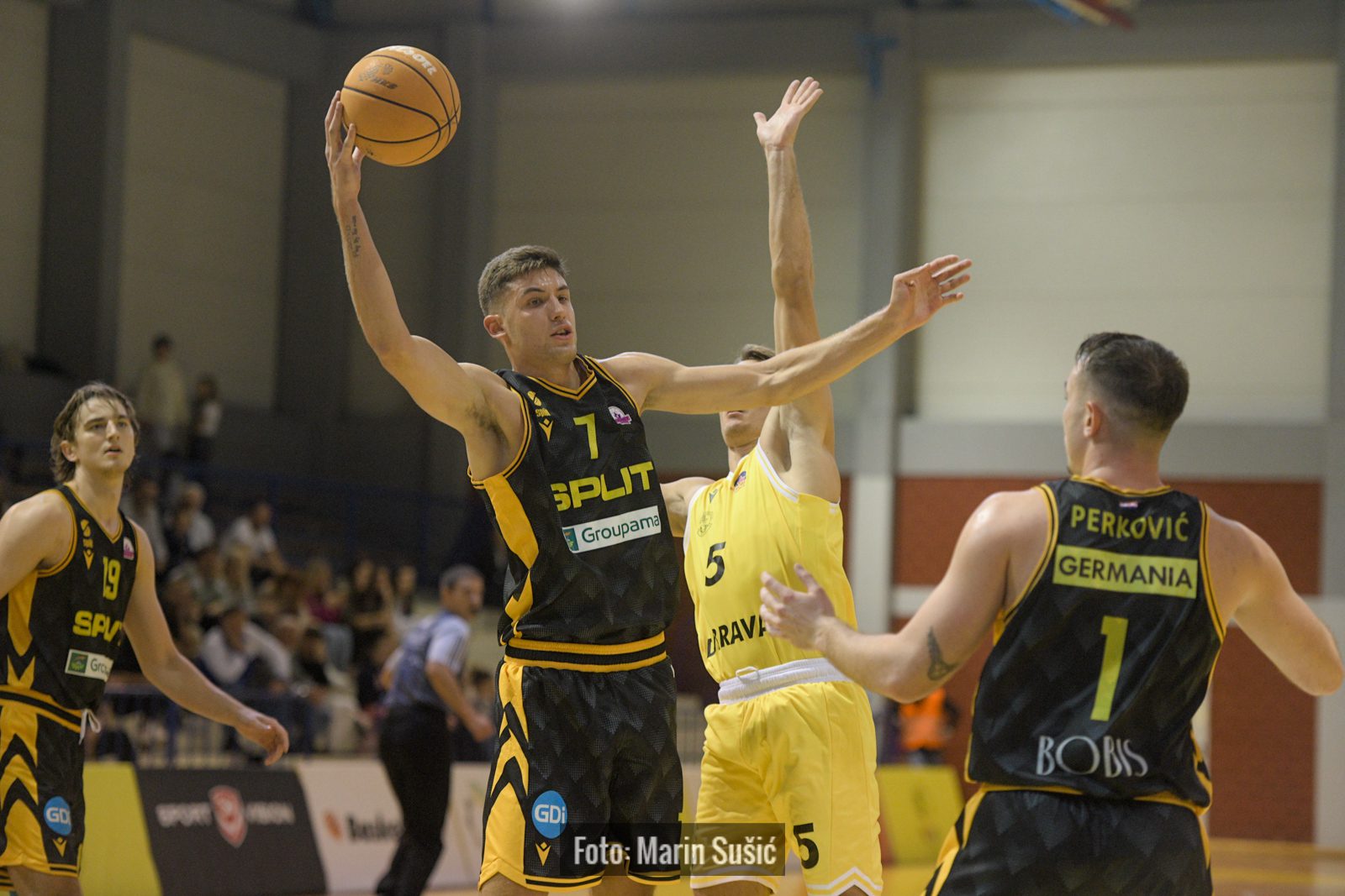 FAVBET Premijer liga: Split u drugom poluvremenu slomio otpor Dubrave
