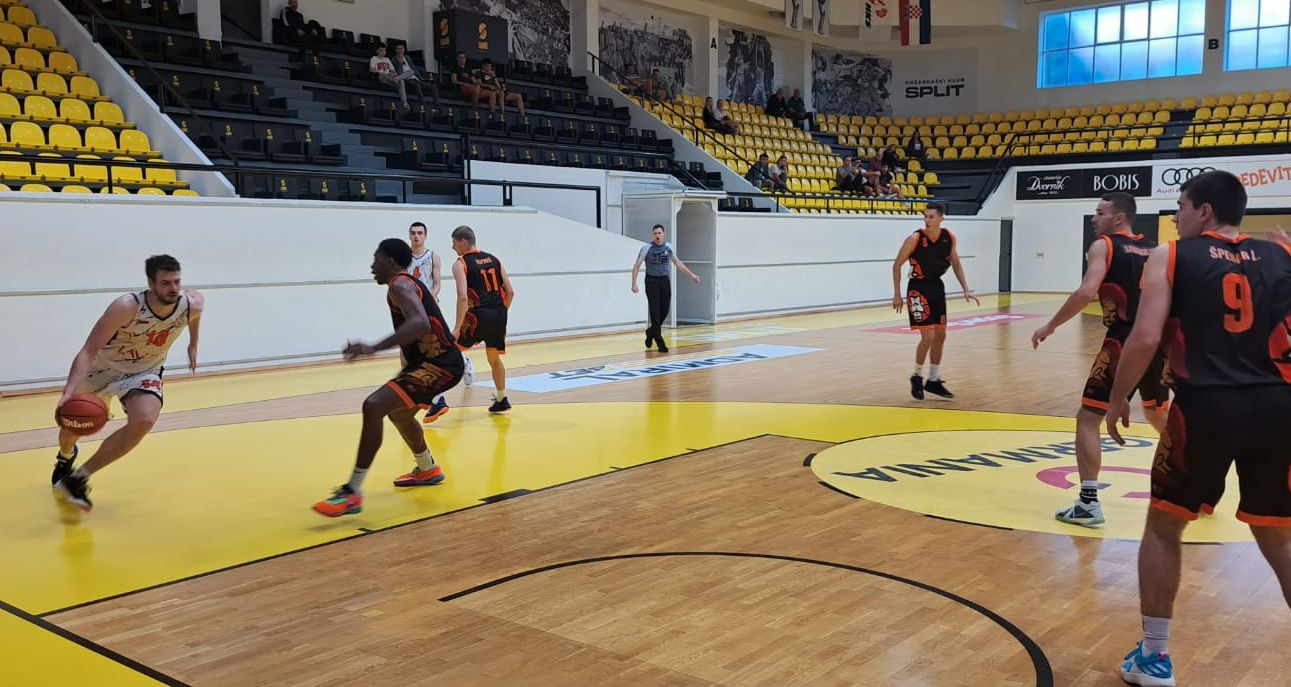 Prva muška liga: Prva pobjeda Podstrane, druga Omiša