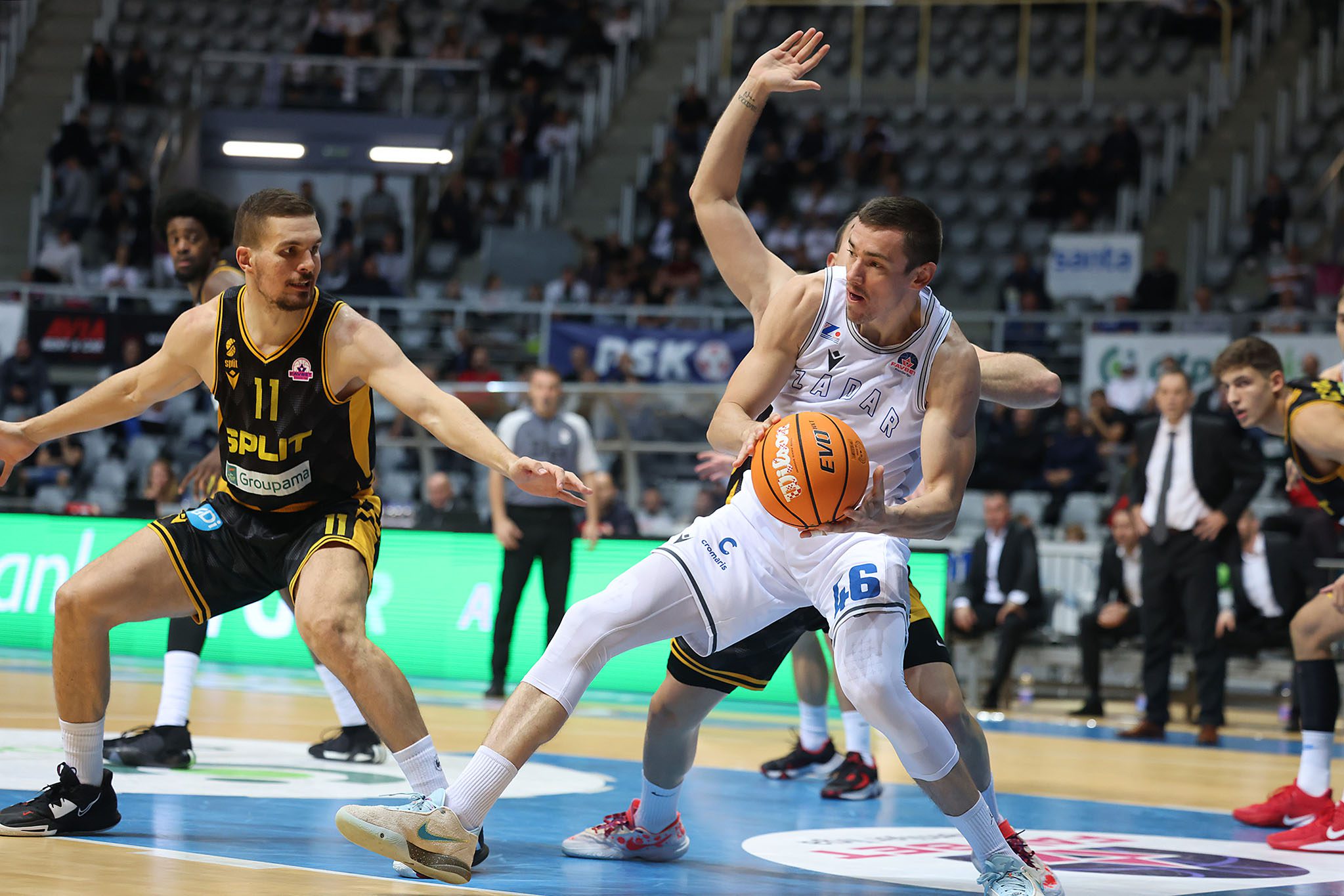 FAVBET Premijer liga: Zadar u derbiju slavio protiv Splita i ostao jedina neporažena momčad