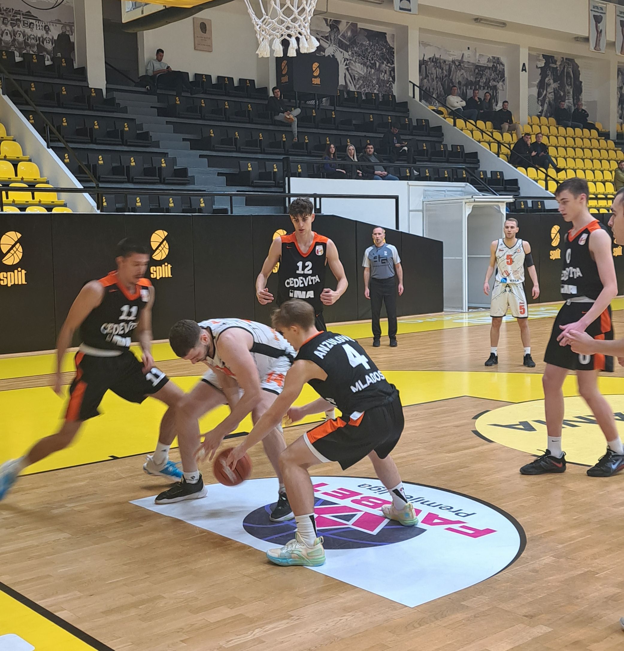 Prva muška liga: Furioznim drugim poluvremenom Podstrana svladala Mladost