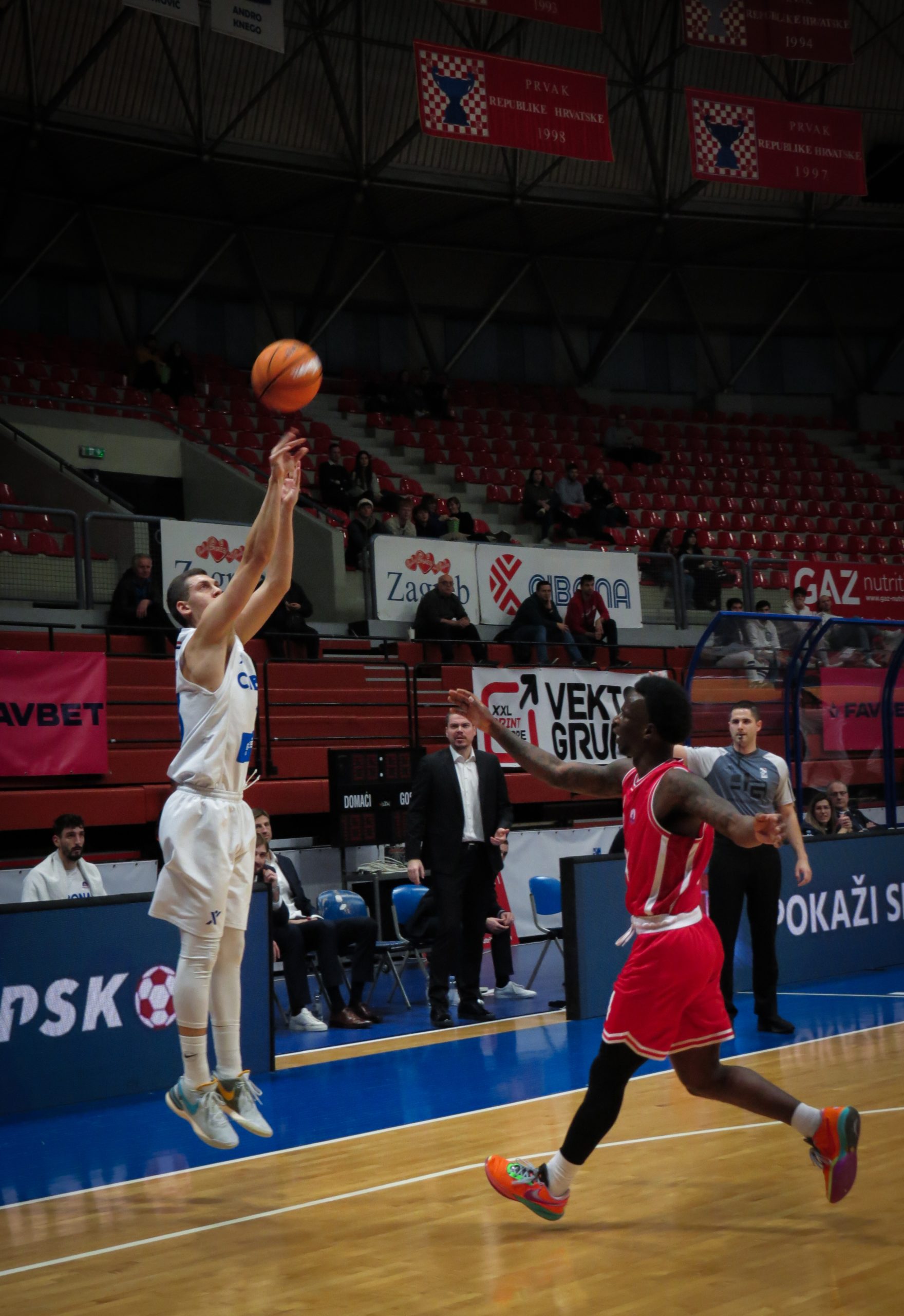 FAVBET Premijer liga: Cibona uvjerljiva protiv Dubrovnika