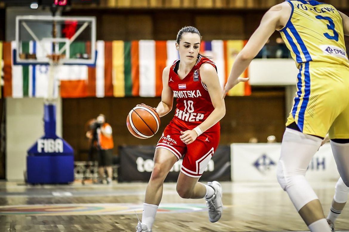 Nika Mühl visoki, 14. izbor WNBA drafta