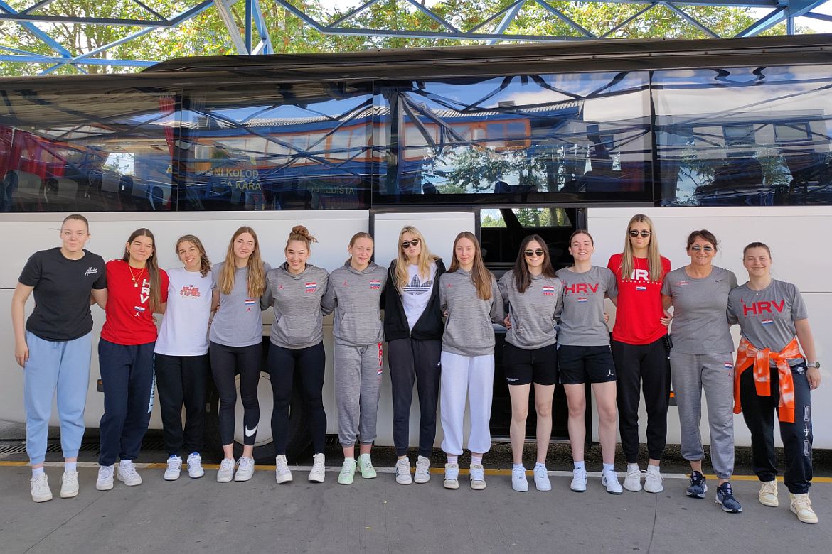 Ženska U17 reprezentacija na pripremama za Svjetsko prvenstvo
