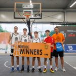 U17