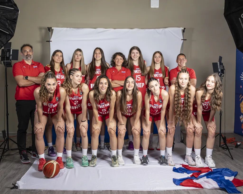U17 (ž) na SP – Trenerica Jacović: “Igrati za deveto mjesto na svijetu velika je stvar!”