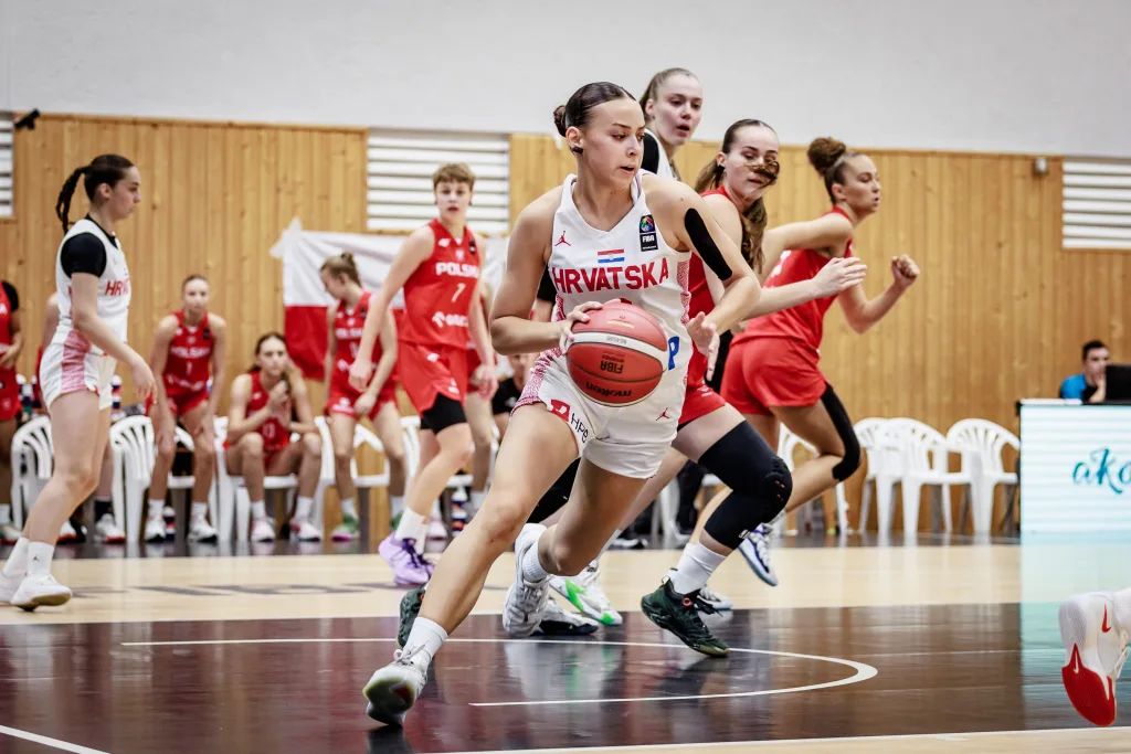 U16 (ž) na EP: Hrvatska upisala poraz od Poljske