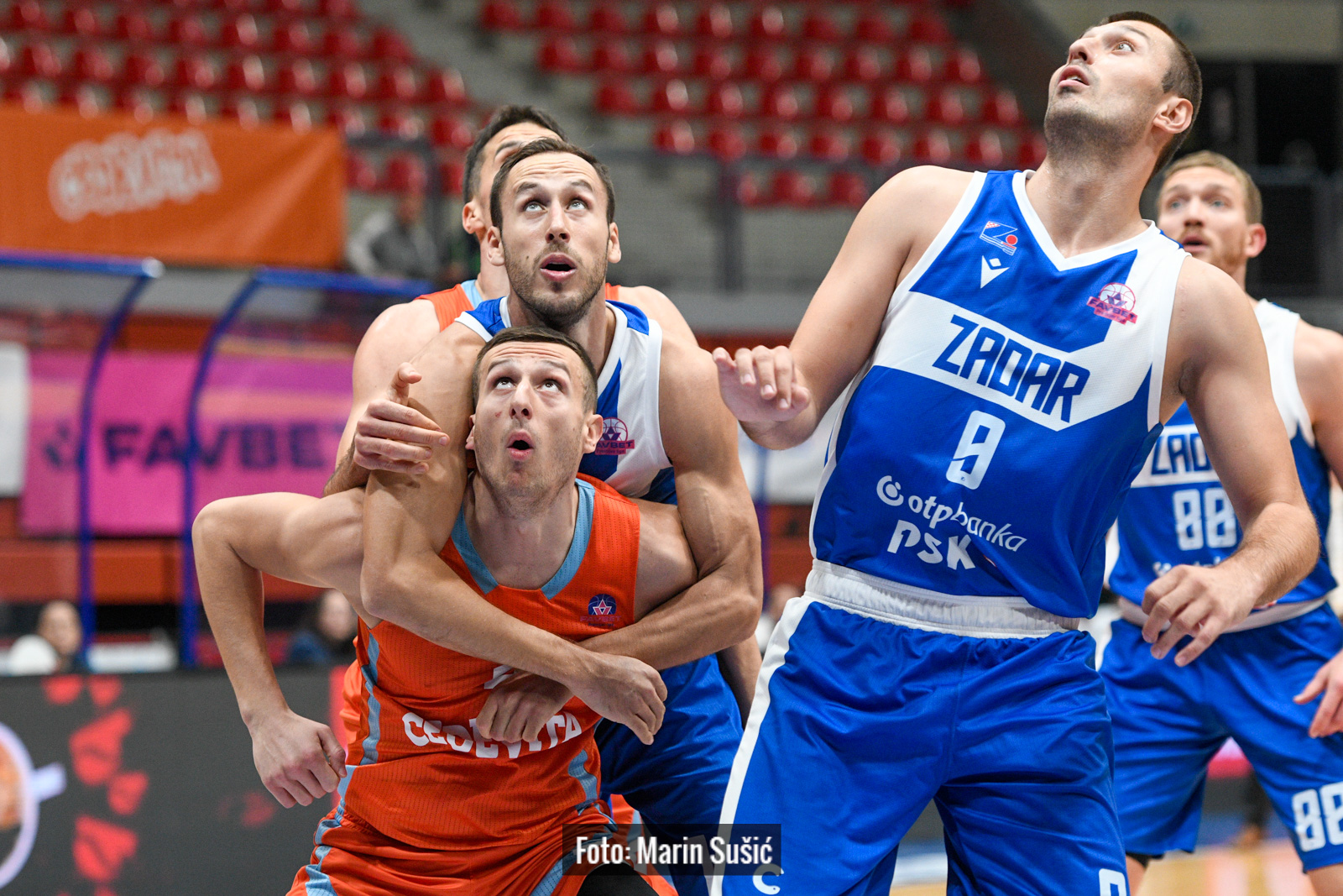 FOTO FAVBET Premijer liga (8. kolo): Tijesna pobjeda Zadra nad Cedevitom Junior