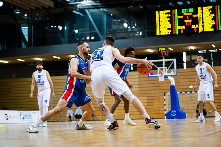 FAVBET Premijer liga (31. kolo): Kvarner 2010 preokretom u posljednoj četvrtini do pobjede nad Alkarom