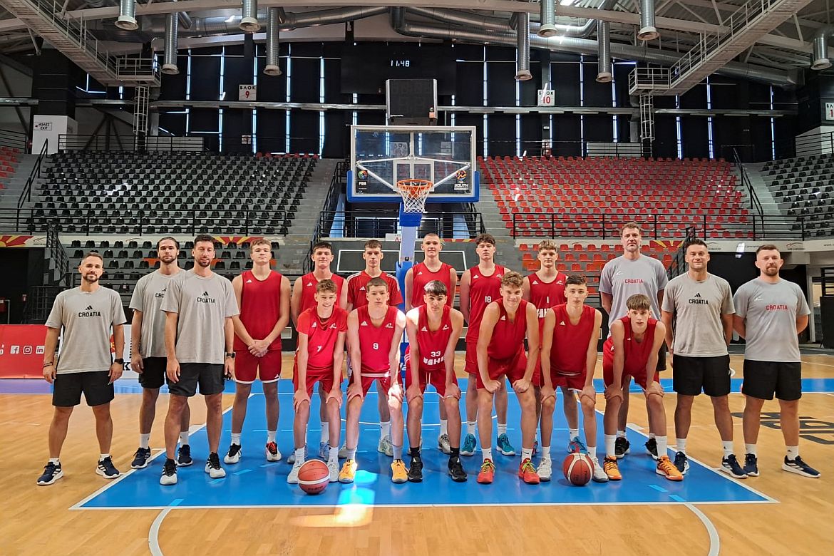 U16 reprezentacija doputovala u Skoplje na Europsko prvenstvo