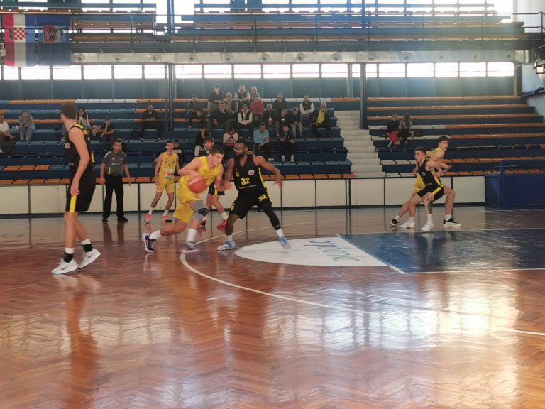 Prva muška liga (5. kolo): Slavlje Omiša u Zadru