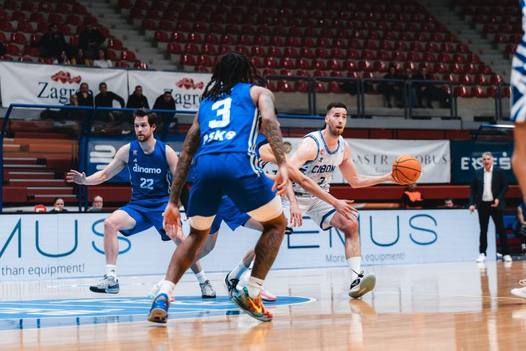 SuperSport Premijer liga (4. kolo): Cibona u posljednjim minutama preokrenula i pobijedila Dinamo Zagreb