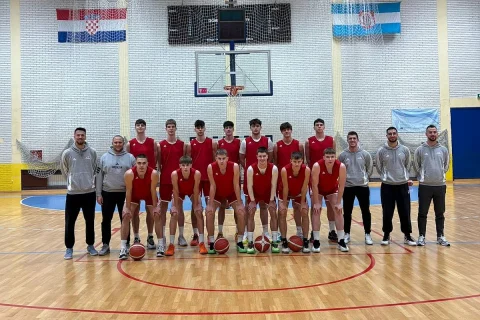 Juniorska reprezentacija s priprema u Vukovaru na utakmicu u Mađarsku