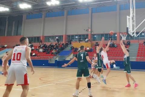 Prva muška liga (17. kolo): Puntamika slavila u derbiju začelja kod Amfore
