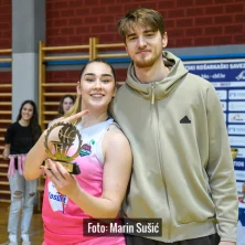 Juniorke Tresnjevka FSV Dodjela 4853