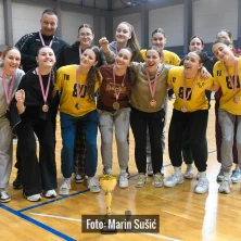 Juniorke Tresnjevka FSV Dodjela 4927
