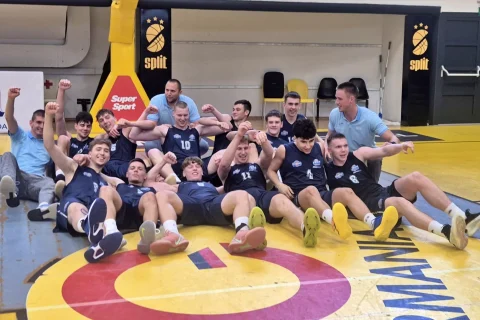 Poluzavršni turnir PH za juniore (Gripe): Kvarner nadoknadio minus 13 protiv Splita i izborio Final Four