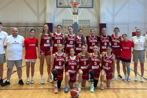 Ženska U14 reprezentacija upisala dva poraza protiv Mađarske u pripremnim utakmicama